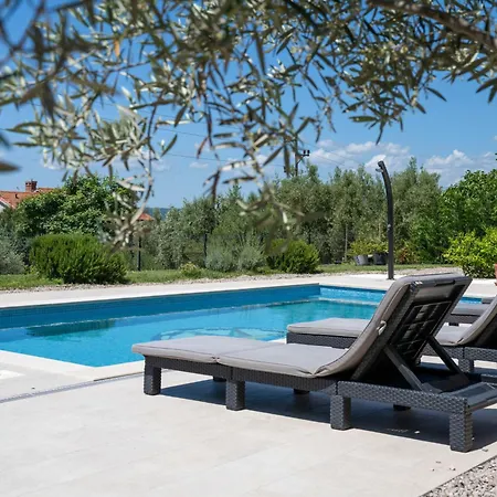 Tomicich By Interhome Casa vacanze Koromačno